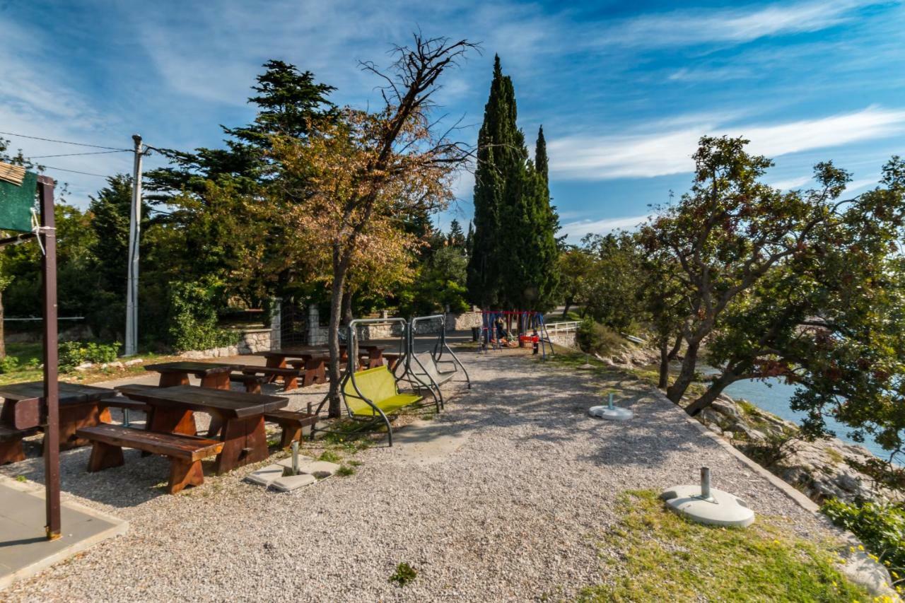 Apartmani "Ostro" Crikvenica Kraljevica Exterior photo